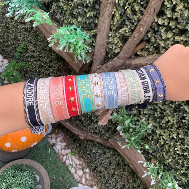 Vòng Tay Dây Bện Tua Rua Gắn Đinh Tán Phong Cách Bohemian Thời Trang