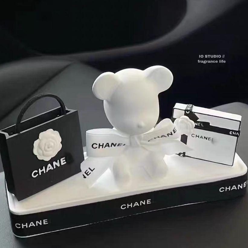 Phụ Kiện Khuếch Tán Nước Hoa Gắn Điều Hòa Xe Hơi Hình Gấu Bằng Đá