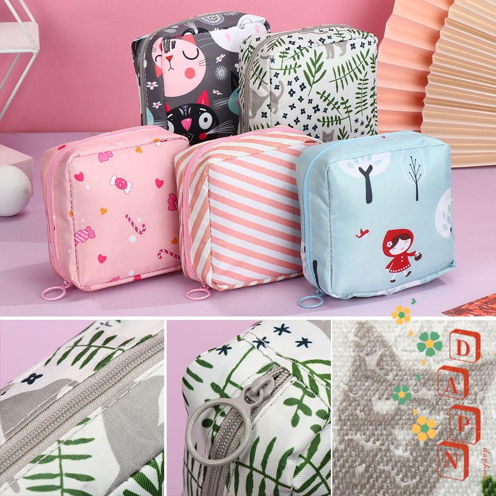 Túi Đựng Mỹ Phẩm DAPHS Có Khóa Kéo Họa Tiết Dễ Thương