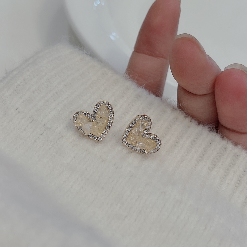 Khuyên Tai Hình Trái Tim Đính Đá Pha Lê Phong Cách Mới Cho Nữ