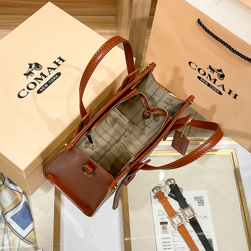 Túi Đeo Chéo Famy Thời Trang Mới 2023 Cho Nữ