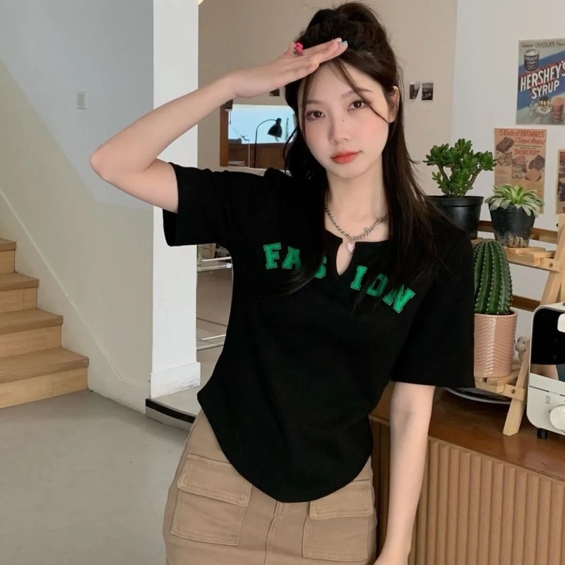 Áo Thun Tay Ngắn Cổ Chữ V In Họa Tiết Monogram Thời Trang Dễ Phối Đồ