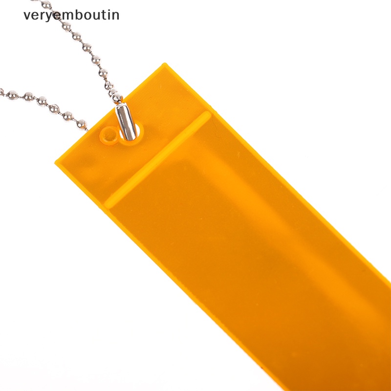 Mặt Dây Chuyền Dạ Quang Cảnh Báo Bằng PVC Chống Nước Phát Sáng Trong Bóng Tối Đa Ứng Dụng