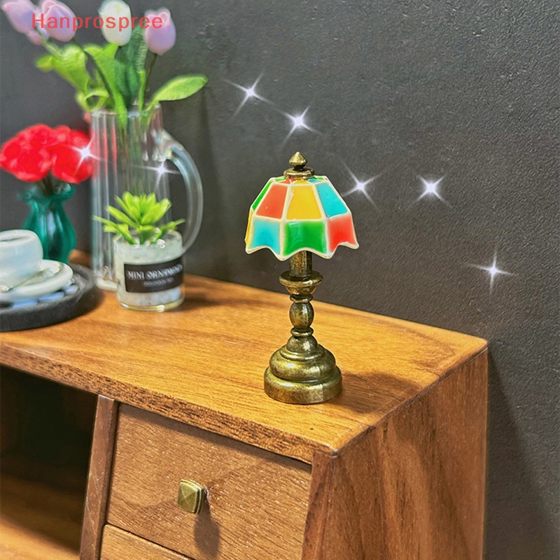 Đèn Bàn Mini Tỉ Lệ 1 / 12 Dùng Trang Trí Nhà Búp Bê