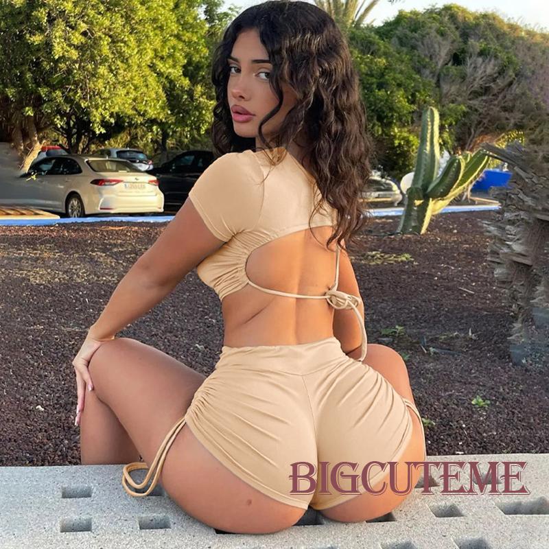 Set Đồ 2 Món Gồm Áo Crop Top Tay Cộc Hở Lưng + Quần Ngắn Dây Rút Bên Hông Cho Nữ