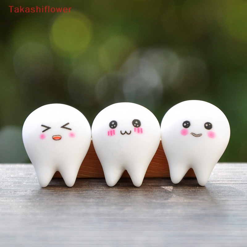 Set 8 Răng Nhựa Phát Quang Hình Biểu Tượng Cảm Xúc Dễ Thương Dùng Trang Trí