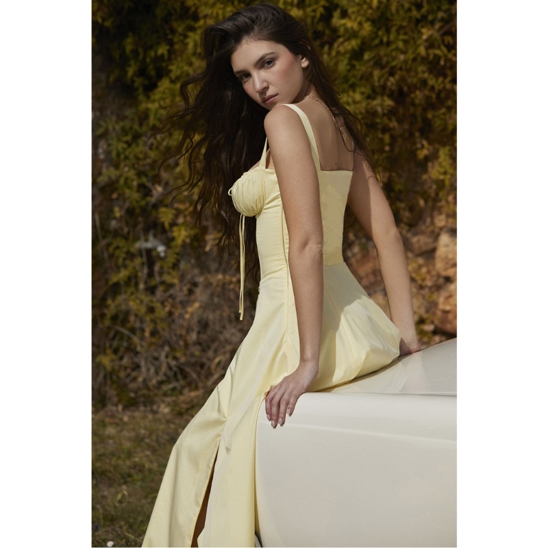 Đầm Midi Cổ Vuông Viền Xếp Nếp Thanh Lịch Cho Phù Dâu