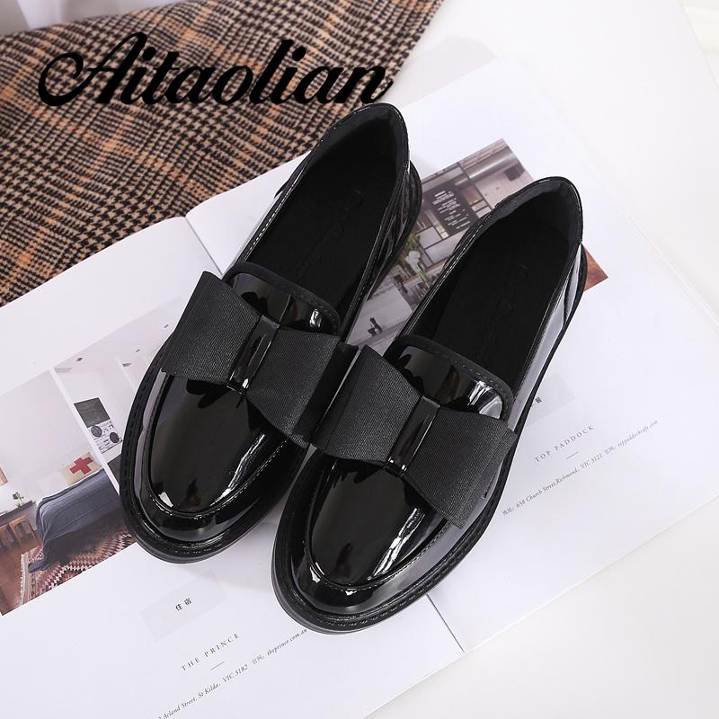 Giày Lười Da Bóng Gót Cao Vừa Màu Trơn Đơn Giản Phong Cách retro Cho Nữ