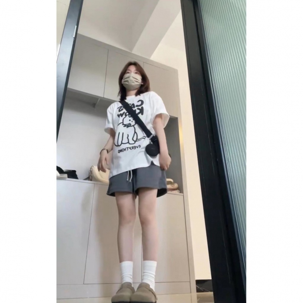 Set Áo Thun Ngắn Tay Form Rộng Và Quần Short Thể Thao Thời Trang Mùa Hè Mới Cho Nữ