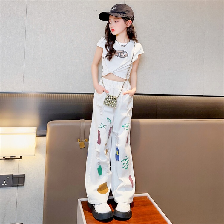 Set Áo Thun Ngắn Tay Và Quần Dài In Hoa Thời Trang Mùa Hè Mới Cho Bé Gái