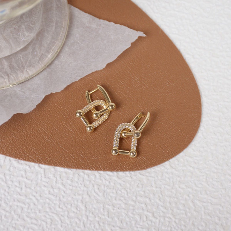 Bông Tai Bằng Thép Titan Mạ Vàng 18k Đính Kim Cương Giả Sang Trọng Thời Trang Cao Cấp Dễ Phối Đồ Phong Cách Pháp Cho Nữ