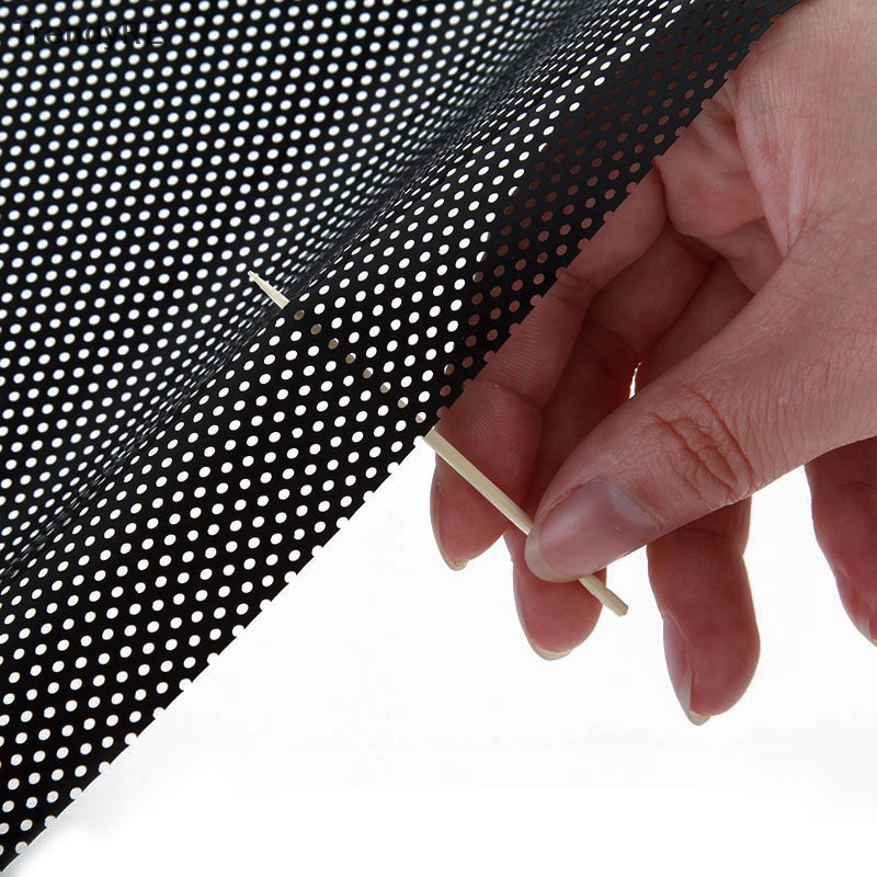 2 Miếng Dán PVC Chống Nắng Và Tia UV Cho Cửa Sổ Xe Hơi