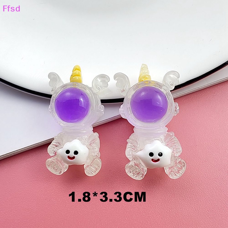 {Ffsd} Set 10 Đồ Chơi Slime Resin Trong Suốt Màu Xanh Dương Phát Sáng Hình Phi Hành Gia Vũ Trụ Đáng Yêu