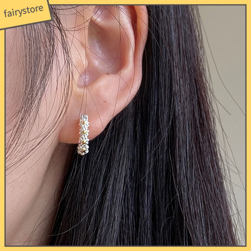 1 Đôi Bông Tai Tròn Họa Tiết Hoa Lấp Lánh Dành Cho Nữ