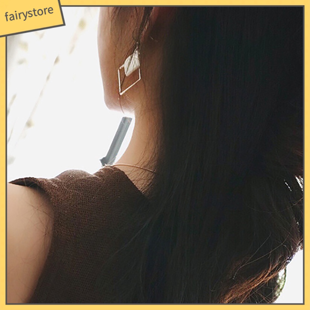 1 Đôi Bông Tai Hình Vỏ Sò Thoải Mái Thời Trang