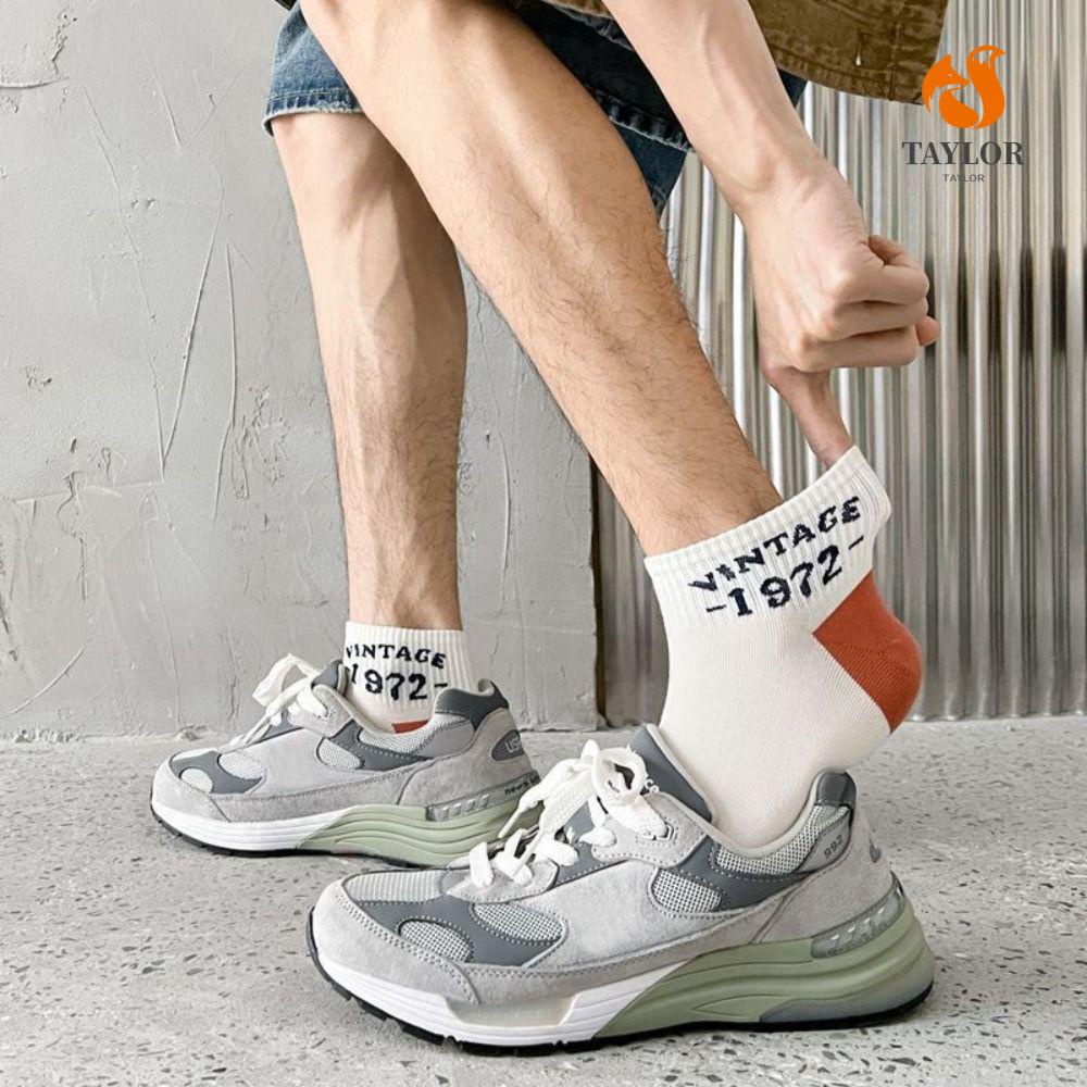 Taylor1 Đôi Vớ Mỏng Mềm Mại Co Giãn Thoáng Khí Chống Mài Mòn Thêu Họa Tiết Phong Cách Hàn Quốc