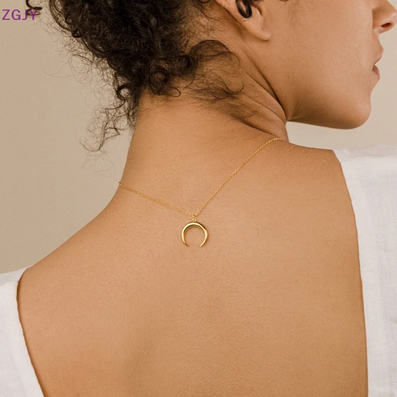 Vòng Cổ Choker Mặt Hình Mặt Trăng Màu Vàng Kim Phong Cách Boho Thời Trang Cho Nữ Mới