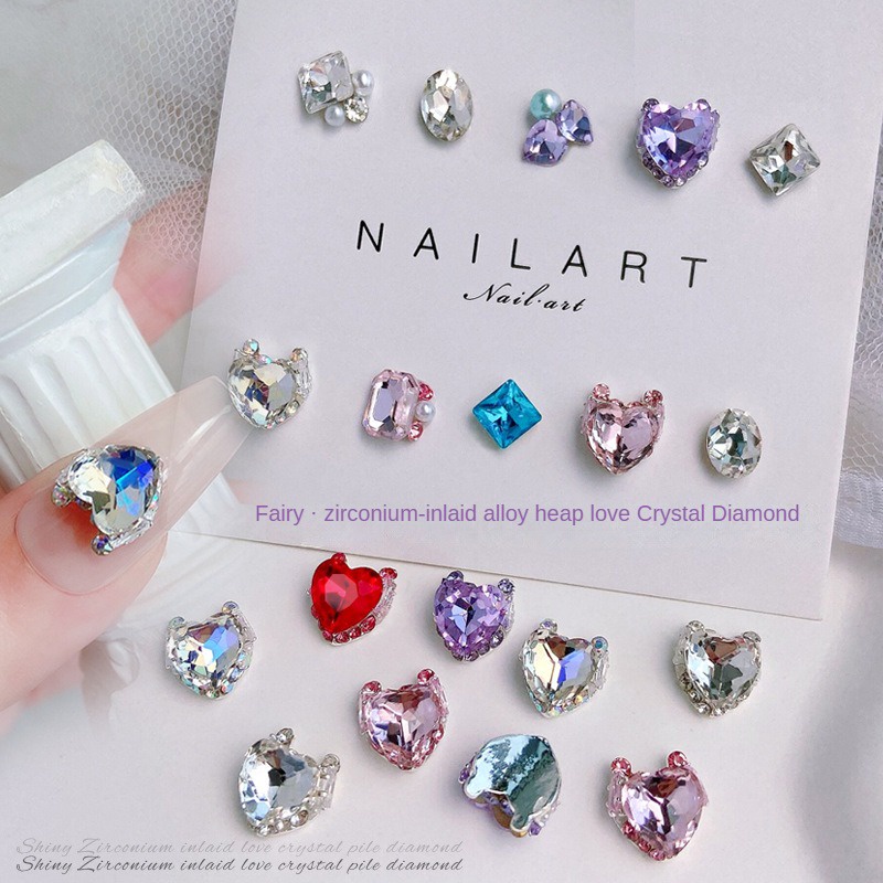 Trang sức nghệ thuật làm móng bằng đá zircon màu pha lê hình trái tim / Trang sức nghệ thuật móng tay kim cương đầy đủ hợp kim nhiều màu siêu sáng bóng / Đồ trang sức móng tay thủ công