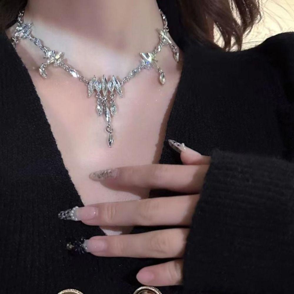Vòng Cổ Choker Y2K Bằng Bạc Đính Kim Cương Giả Hình Giọt Nước Thanh Lịch Phong Cách Hàn Quốc