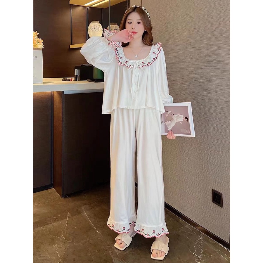 Bộ Đồ Ngủ Tay Dài In Họa Tiết Dâu Tây Dễ Thương Thời Trang Xuân Thu Cho Nữ