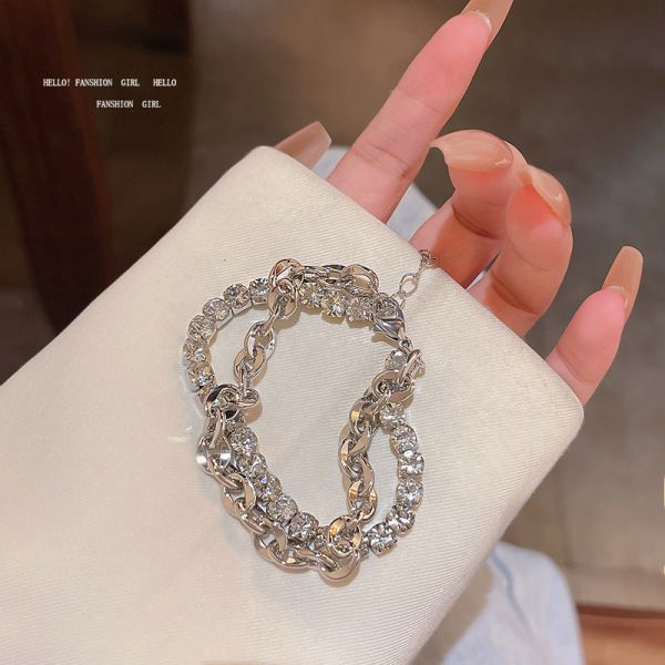 Vòng Tay Đính Đá Lấp Lánh Sang Trọng Dễ Phối Đồ