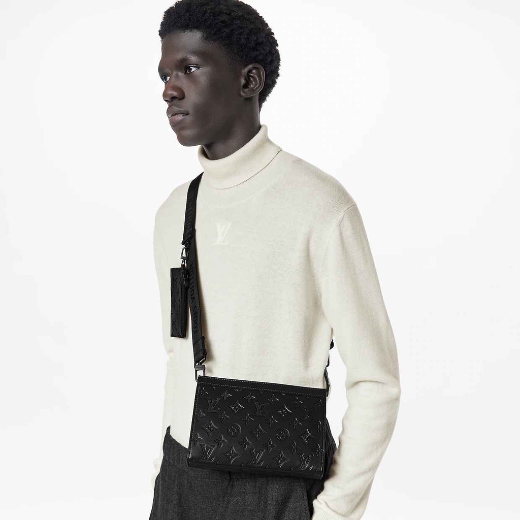 Túi Đeo Vai LV6996 In Chữ Thiết Kế Tinh Tế Thời Trang Cho Nam Và Nữ