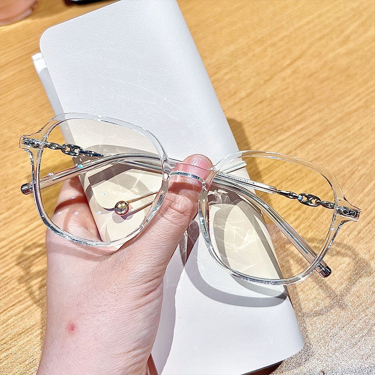 Kính Mát TR90 Chống Tia Bức Xạ Cho Cả Nam Và Nữ