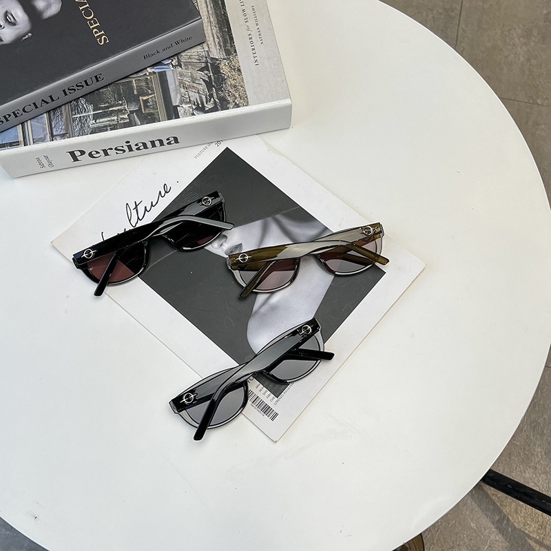 Kính Mát Mắt Mèo Phong Cách Retro Cho Nữ