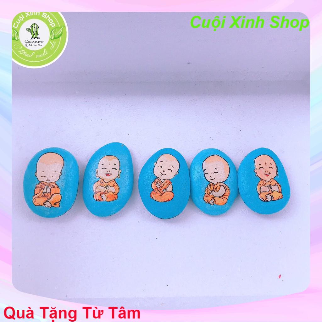 Tranh đá cuội mini hình chú tiểu an nhiên quà tặng ý nghĩa