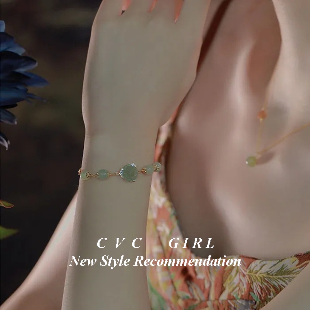 Vòng Tay Ngọc Bích Hetian Dễ Phối Đồ Thời Trang Cho Nữ