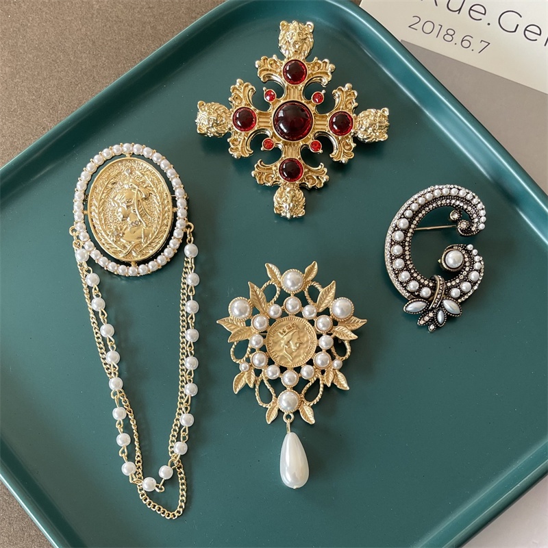Phong cách baroque phụ nữ đàn ông cổ điển mặt trời chuỗi đeo chéo phù hiệu trâm cài cổ điển cung điện cổ điển ngọc trai kim loại corsage ghim phù hợp với khóa văn phòng
