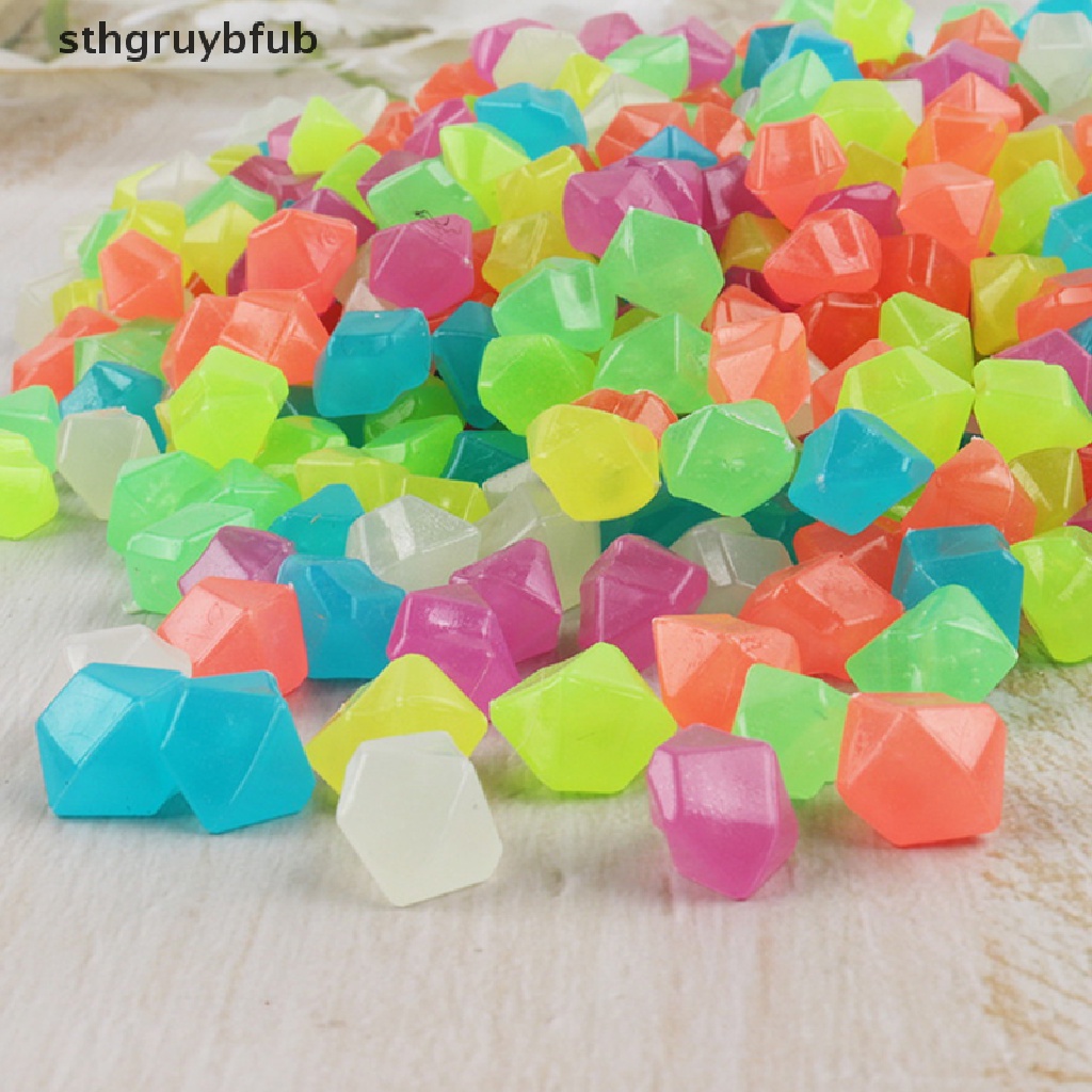 Set 50 Viên Đá Dạ Quang Dùng Trang Trí Sân Vườn Tiện Dụng