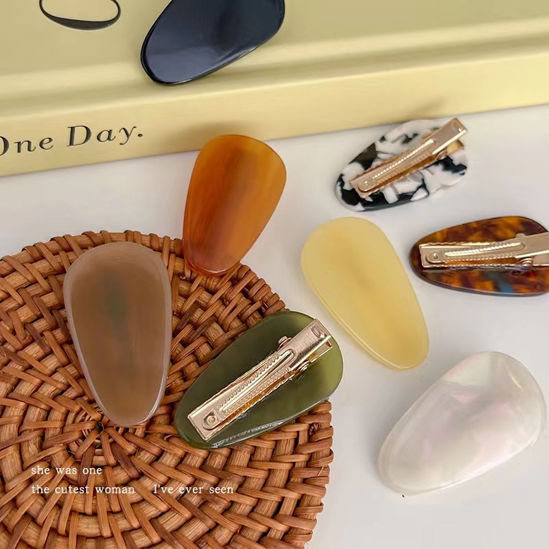 Kẹp Tóc Mái Mỏ Vịt Màu Hổ Phách Axit Amin bangs Cao Cấp - Cấp Độ Mềm Mại Cho Nữ