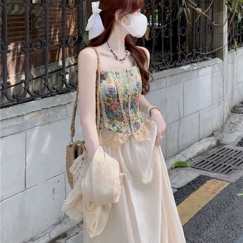 Set Áo Ren Hoa Hai Dây + Áo Khoác Chống Nắng + Chân Váy Lửng Thời Trang Mới Cho Nữ