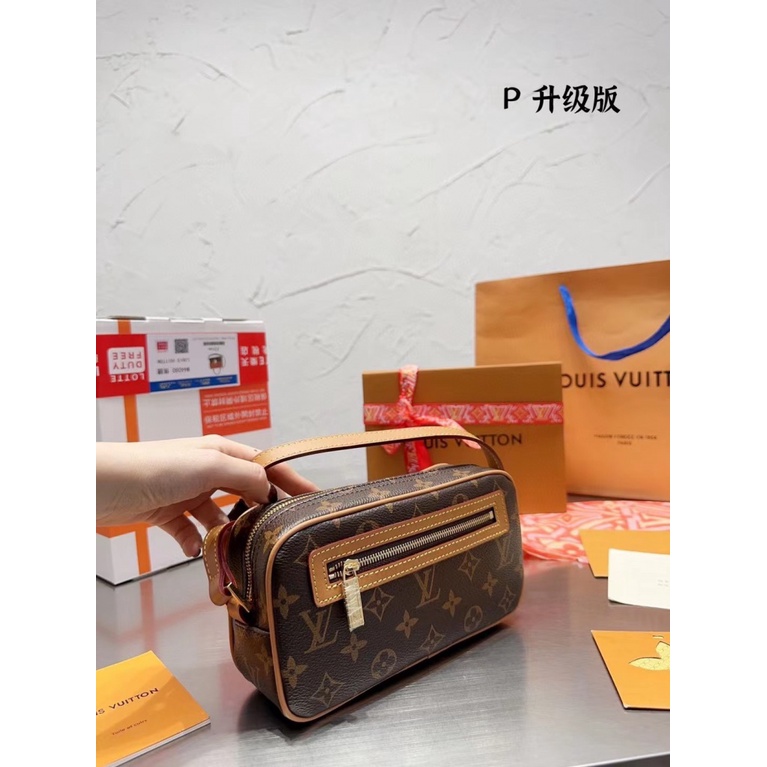 Louis Vuitton] Louis Vuitton Alise Anposh M41393 Monogram Canvas Men's  Boston Bag – KYOTO NISHIKINO