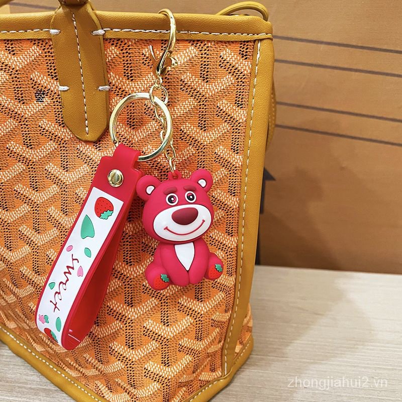 Móc Khóa Hình Gấu Dâu Tây Dễ Thương