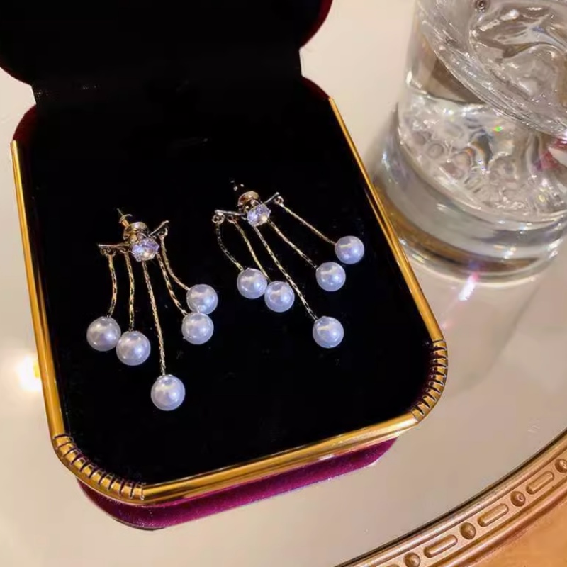 Bông Tai Dáng Dài Đính Đá Phối Tua Rua Thời Trang Cho Nữ