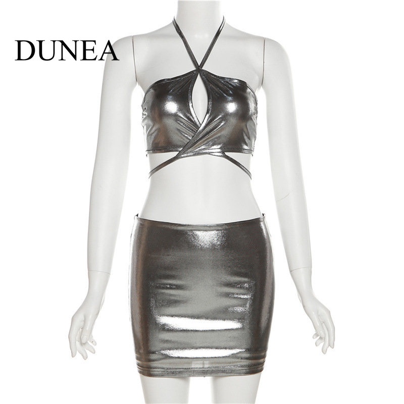 Bộ Áo Lửng Cổ Yếm Phối Chân Váy Ôm Dáng Khoét Lỗ Gợi Cảm Cho Nữ