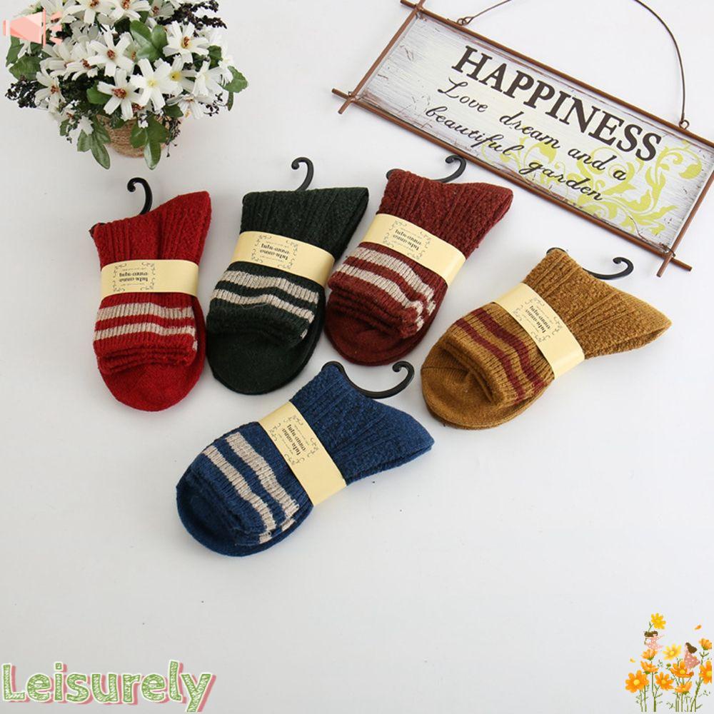 1 Đôi Tất Len Giữ Ấm Mùa Đông Họa Tiết Kẻ Sọc Mới Cho Nữ