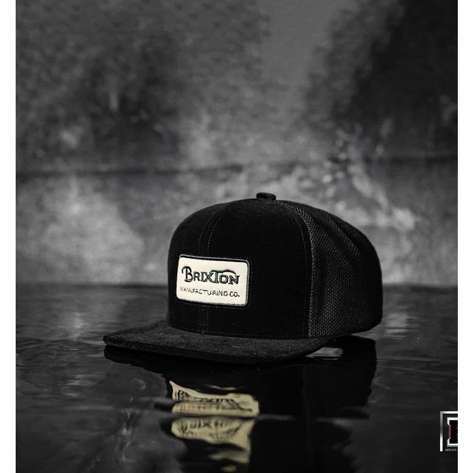 Mũ snapback  phối mỏ da lộn phong cách thể thao - thời trang cool ngầu