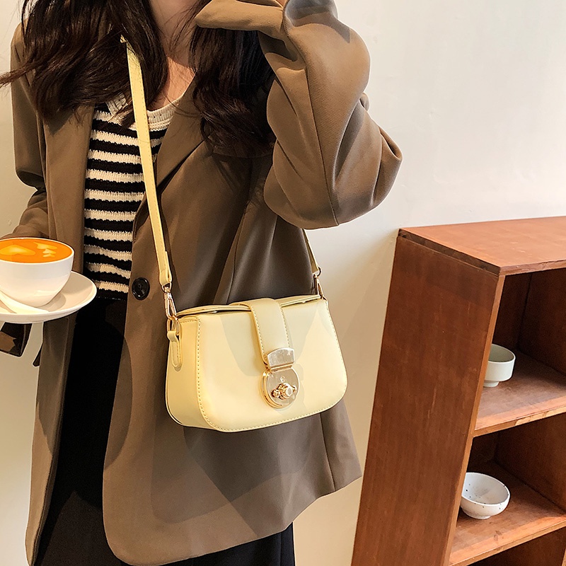 Túi Đeo Vai Nắp Lật Có Khóa Kiểu Yên Ngựa retro Đơn Giản Cho Nữ