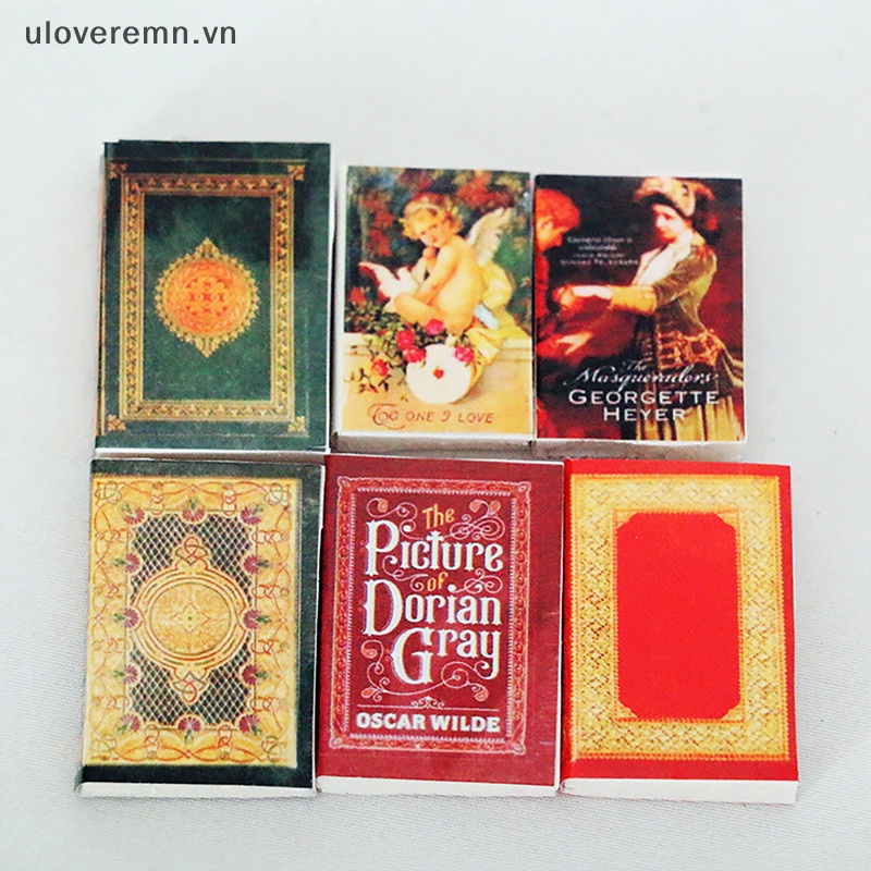 Mô Hình Quyển Sách Mini Tỉ Lệ 1 / 12 Dùng Để Trang Trí Nhà Búp Bê