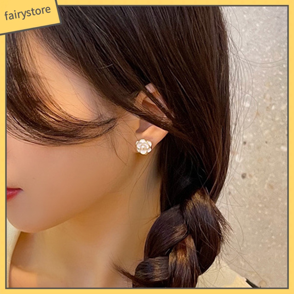 1 Đôi Bông Tai Hình Hoa Trà Đính Ngọc Trai Giả Phong Cách Hàn Quốc Dành Cho Nữ