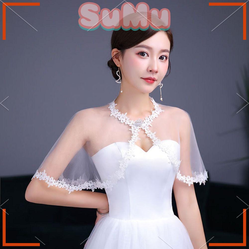 Khăn Choàng Mềm Mại Hóa Trang Cho Cô Dâu Trong Tiệc Cưới