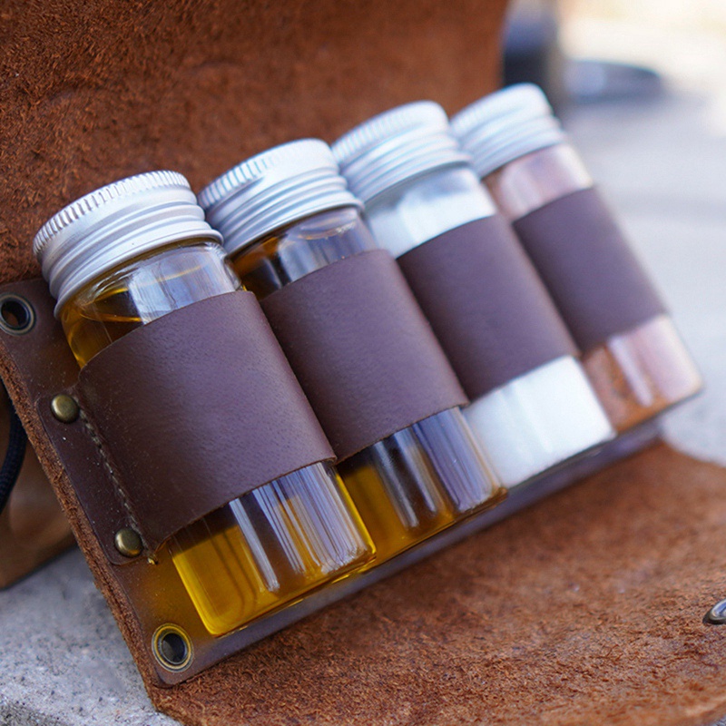 Hộp Đựng Gia Vị Bằng Da Bò Tiện Dụng Khi Đi Cắm Trại