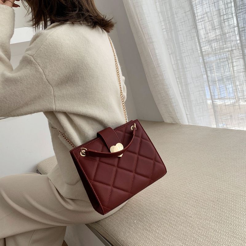 Túi Xách Đeo Vai Cỡ Lớn Phối Dây Xích Thời Trang Nữ Sang Trọng