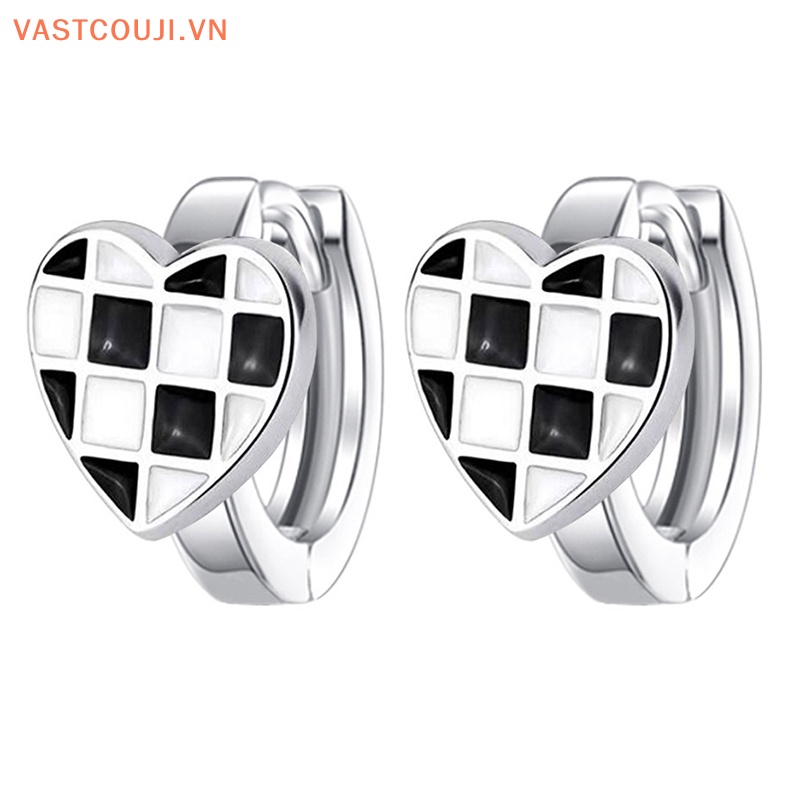 1 Đôi Khuyên Tai Bạc Hình Trái Tim Họa Tiết Sọc Caro Trắng Đen Sáng Tạo Cho Nữ
