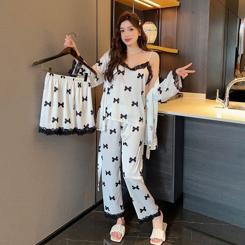 Bộ Đồ Ngủ Tay Dài Chất Lụa Mỏng Nhẹ Thời Trang Quyến Rũ Cho Nữ