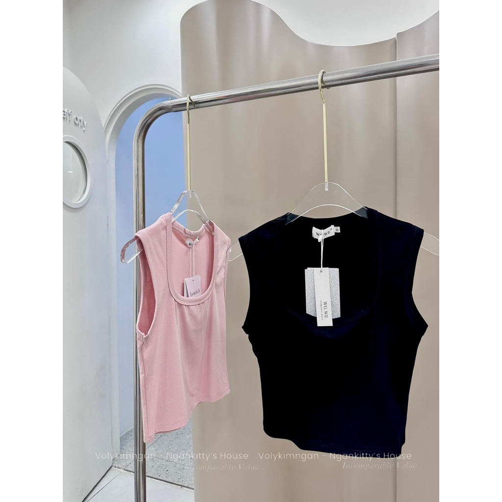 Áo trơn cổ vuông