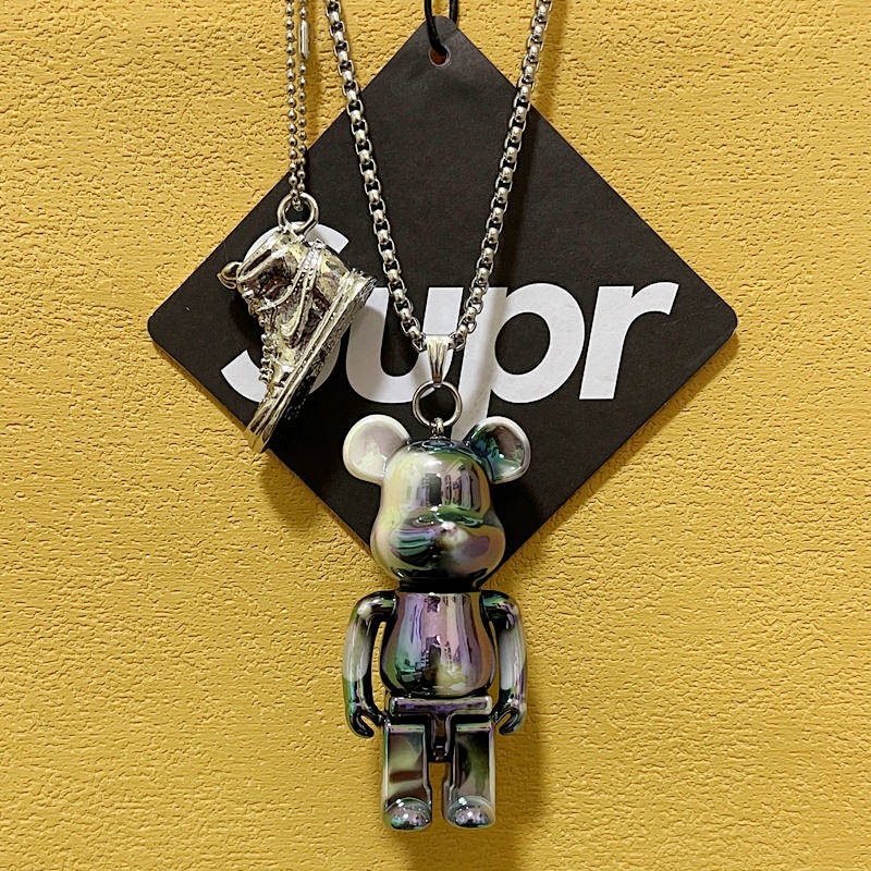 2023 New Cute Violent Bear Automobile Hanging Ornament Car Interior Rearview Mirror Pendant Trending Cartoon Special Decoration Pendant 9wBA